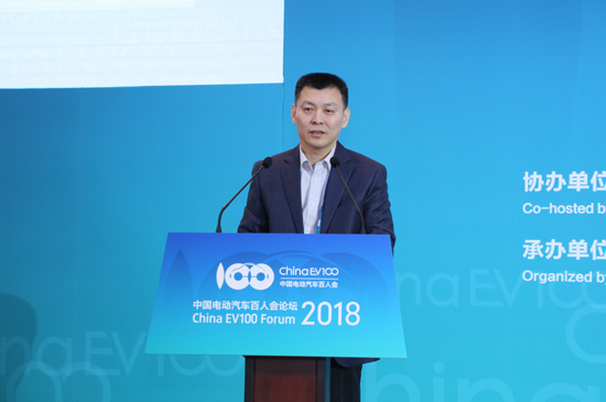 主題峰會(huì)4-工業(yè)和信息化部電子信息司處長 侯建仁.jpg