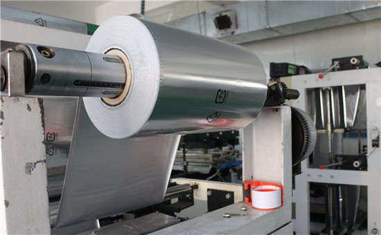 鋁塑膜國(guó)產(chǎn)化窗口來(lái)臨 未來(lái)價(jià)格有望繼續(xù)下降 鋁塑膜國(guó)產(chǎn)化窗口來(lái)臨 未來(lái)價(jià)格有望繼續(xù)下降