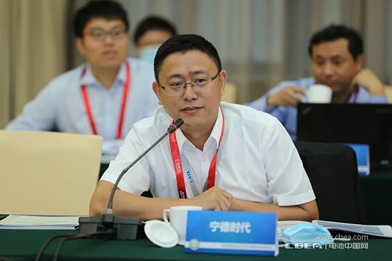 “車電分離”模式可行否？這場(chǎng)閉門會(huì)議上產(chǎn)業(yè)鏈大佬給出新看法