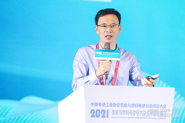 李成新：燃料電池用先進(jìn)陶瓷涂層的制備與應(yīng)用