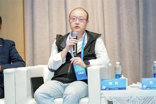 “Li+學(xué)社”高端對(duì)話：警惕全球化機(jī)遇下，鋰電企業(yè)的出海挑戰(zhàn)和技術(shù)迭代風(fēng)險(xiǎn)