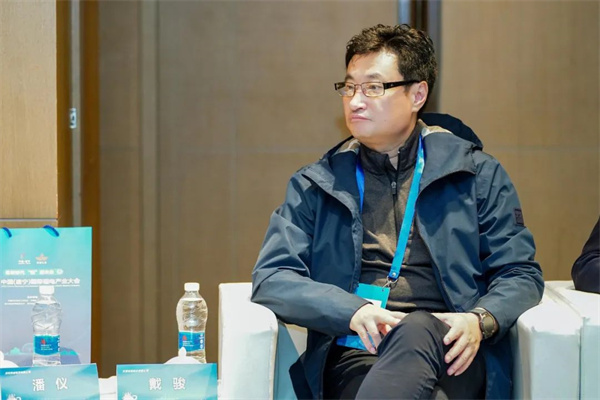 “Li+學(xué)社”高端對(duì)話：警惕全球化機(jī)遇下，鋰電企業(yè)的出海挑戰(zhàn)和技術(shù)迭代風(fēng)險(xiǎn)