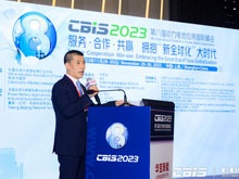 動(dòng)力電池應(yīng)用分會(huì)專(zhuān)家委員會(huì)副主任委員劉斐主持