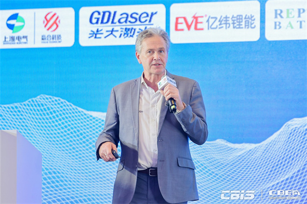 商用車(chē)動(dòng)力電池放量大增，電池出海碳足跡實(shí)施在即