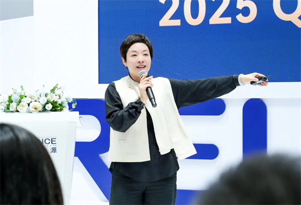 「極耳無界 能量登峰」發布會圓滿落幕：睿恩21700-6Ah電池全球首發，攜手蔡司共繪質量新篇章